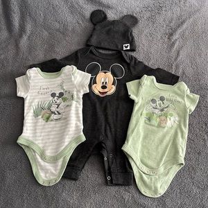Mickey Mouse bundle 0-3